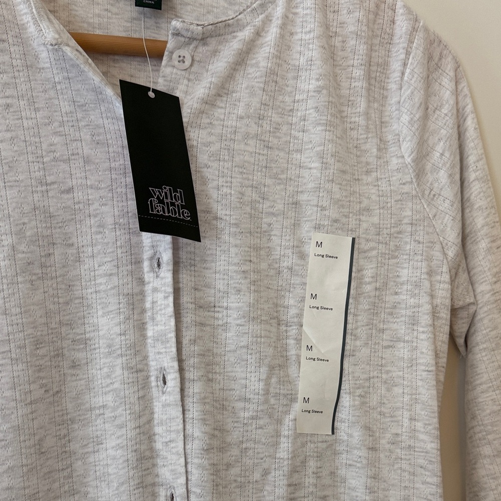 NWT! Wild Fable Light Gray Button-Down Pointelle Cardigan - Picture 3 of 6
